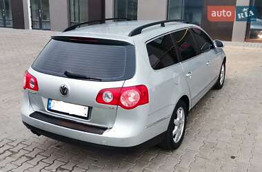 Volkswagen Passat  2010