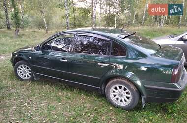 Volkswagen Passat  1998