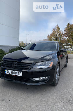 Volkswagen Passat SE 2014