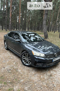 Volkswagen Passat  2016