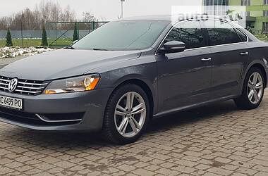 Volkswagen Passat SE 2013