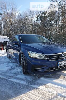 Volkswagen Passat R Line  2016