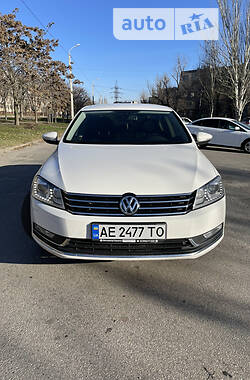 Volkswagen Passat  2012