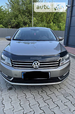 Volkswagen Passat  2012