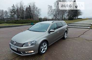 Volkswagen Passat  2011