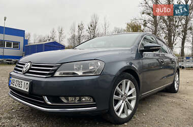 Volkswagen Passat  2011