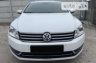 Volkswagen Passat  2011