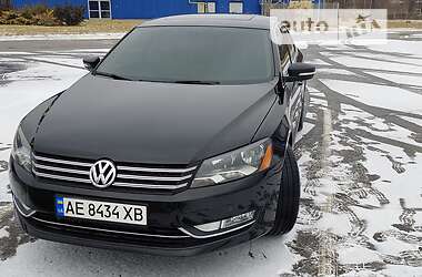 Volkswagen Passat SEL 2014