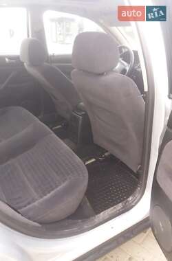 Volkswagen Passat  2001