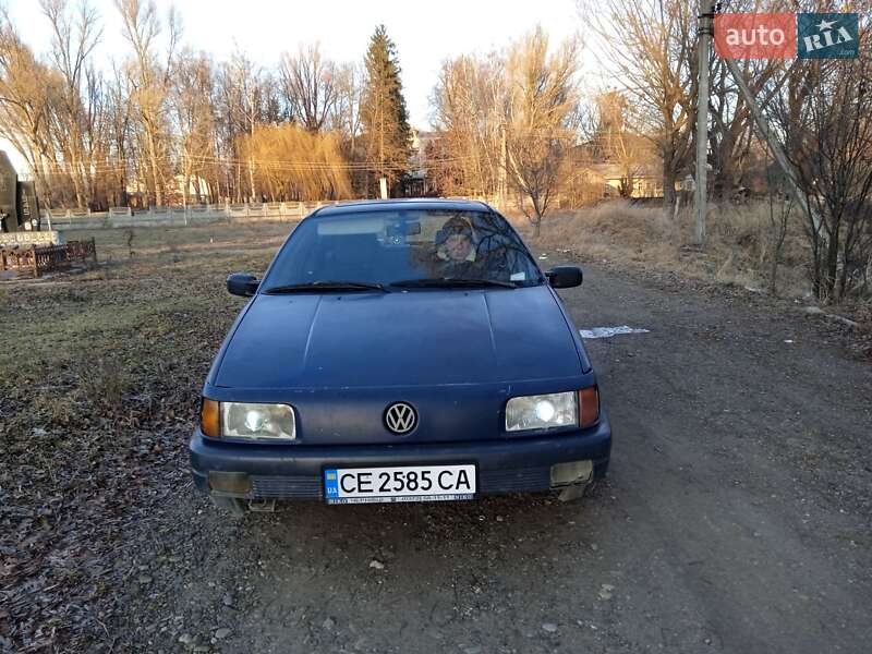 Volkswagen Passat 1992 року в Чернівцях