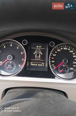 Volkswagen Passat  2009