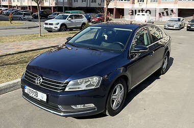 Volkswagen Passat  2013