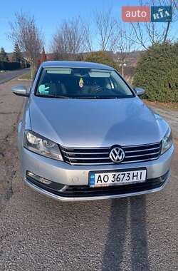 Volkswagen Passat 2011