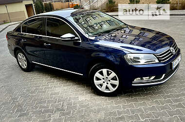 Volkswagen Passat  2012