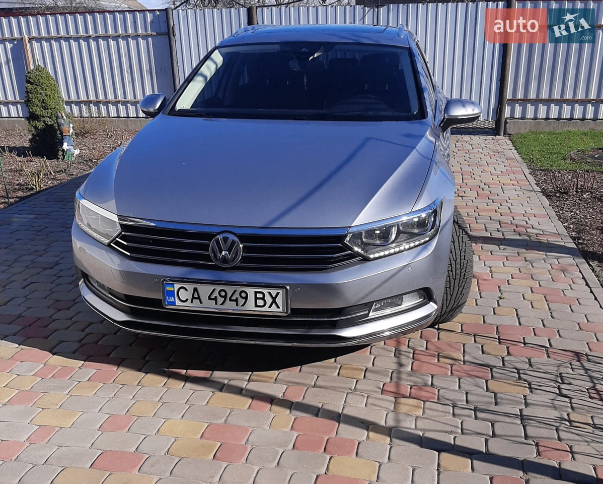 2017 Volkswagen Passat - фото 1