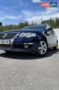 Volkswagen Passat  2010