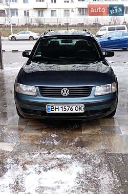 Volkswagen Passat  1998