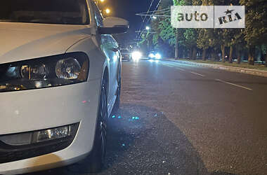 Volkswagen Passat 2013