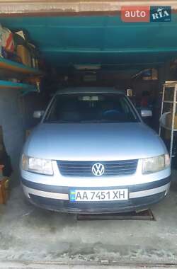 Volkswagen Passat  2000