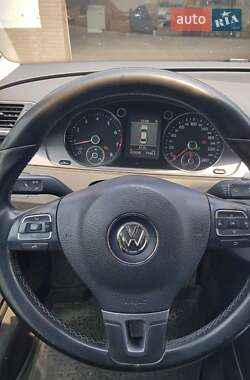 Volkswagen Passat 2012
