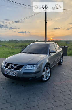 Volkswagen Passat  2003