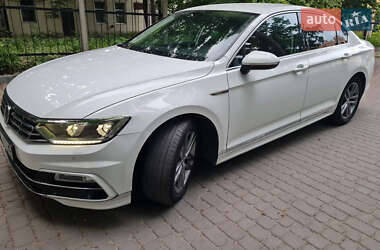 Volkswagen Passat  2016