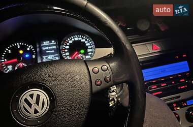 Volkswagen Passat  2010