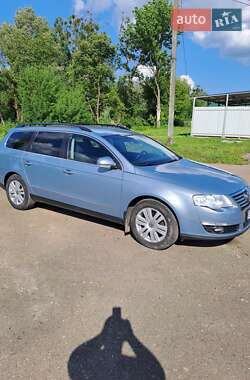 Volkswagen Passat  2010
