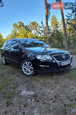 Volkswagen Passat  2005