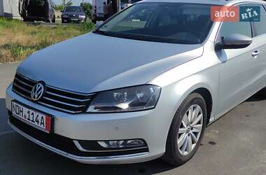 Volkswagen Passat 2011
