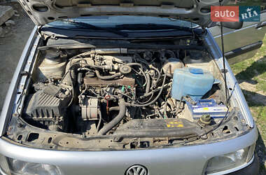 Volkswagen Passat  1990