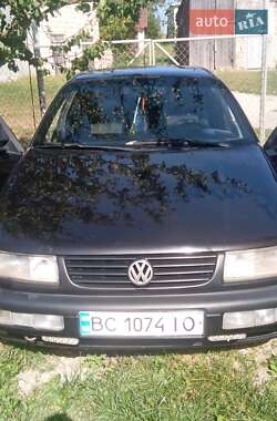 Volkswagen Passat  1995