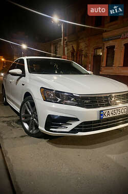 Volkswagen Passat  2017