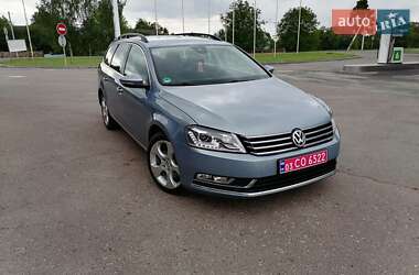 Volkswagen Passat  2011