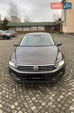 Volkswagen Passat  2015