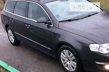 Volkswagen Passat  2010