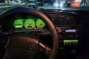 Volkswagen Passat  1994