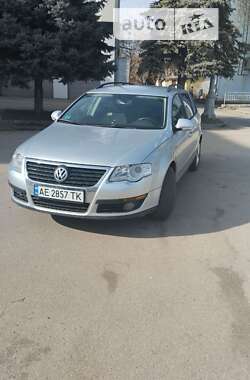 Volkswagen Passat  2005