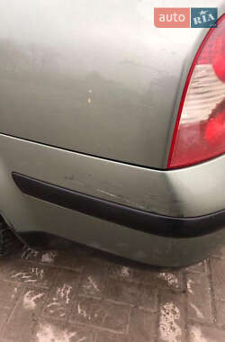 Volkswagen Passat  2001