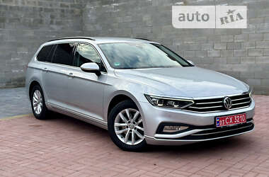 Volkswagen Passat  2020