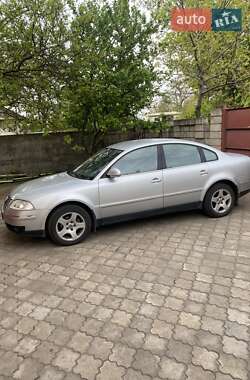 Volkswagen Passat  2004