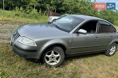 Volkswagen Passat  2001