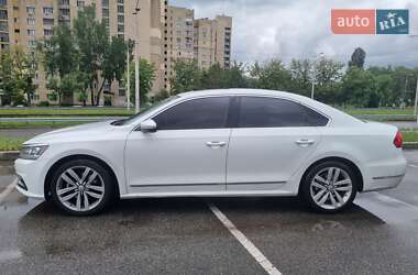 Volkswagen Passat  2016