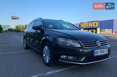 Volkswagen Passat  2011