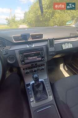 Volkswagen Passat  2012