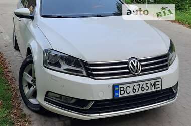 Volkswagen Passat  2011
