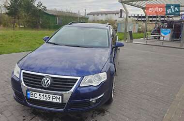 Volkswagen Passat  2010
