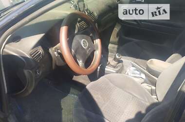 Volkswagen Passat  1999