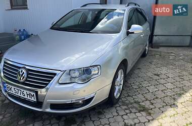 Volkswagen Passat  2010