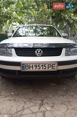 Volkswagen Passat 1999